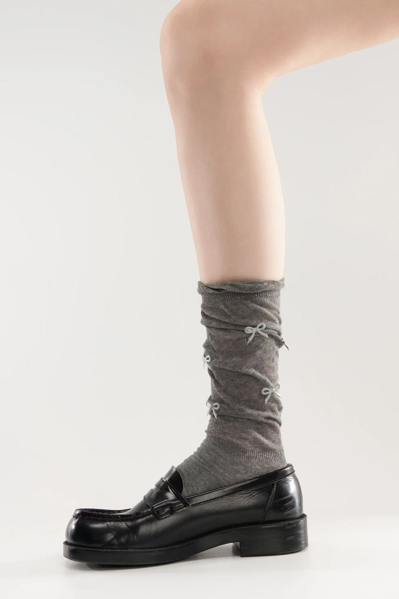 Ruffle Trim 3D Bows Crew Socks