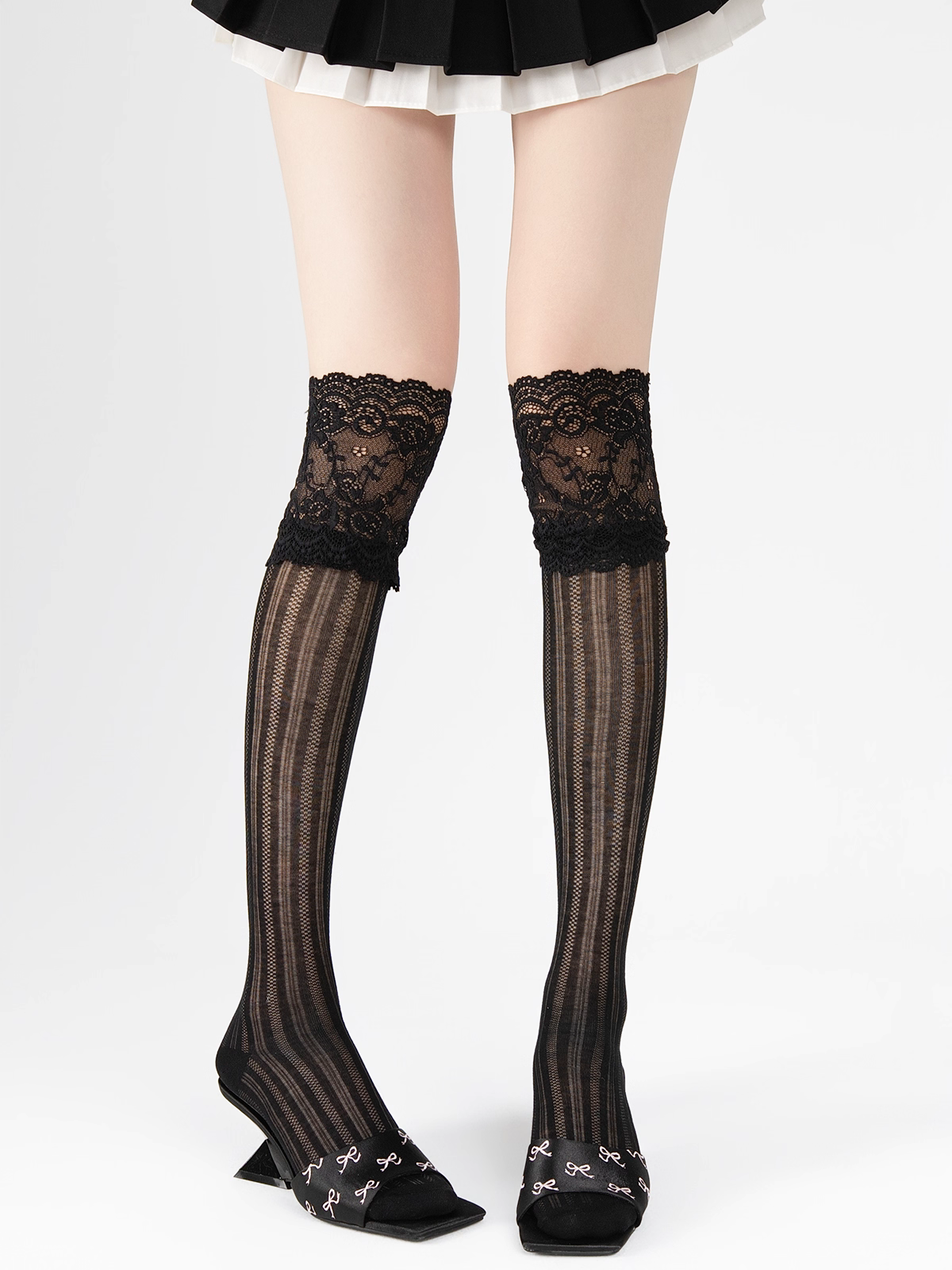 Lace Ruffle Striped Knee Highs