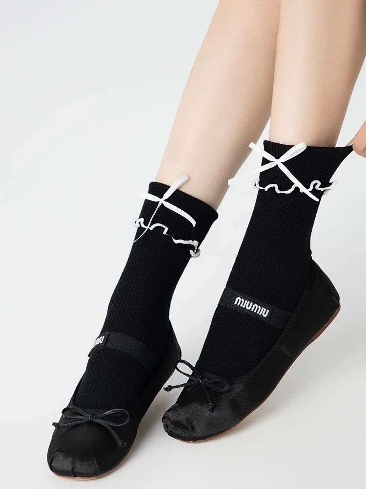 Ruffle Bow Tie Crew Socks