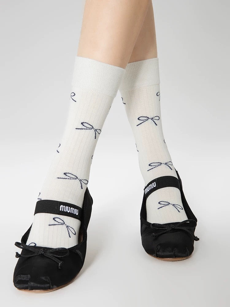 Knitted Jacquard Bow Tie Socks
